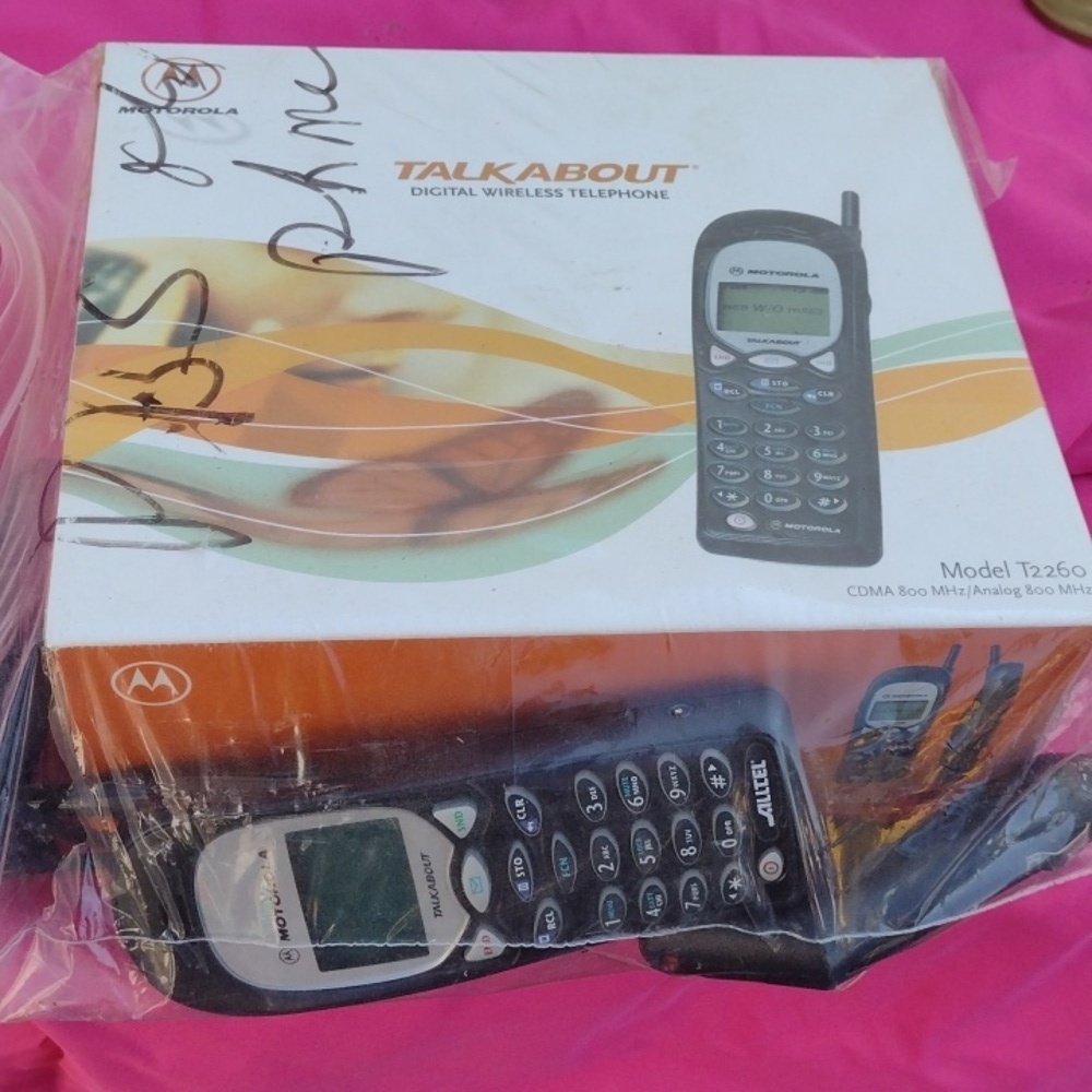 Motorola Talk about Cellphone